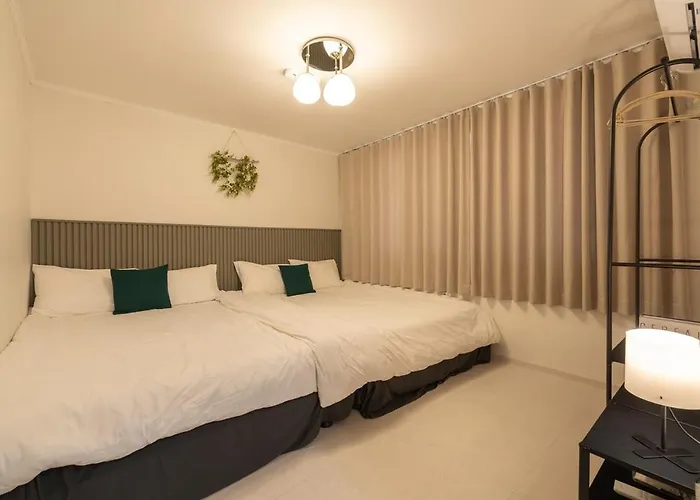 Apartment 무료 주차, 최대8인 , 서울역 도보, 유명 관광지 이동 편리, 공항 철도, 넓고 청결한