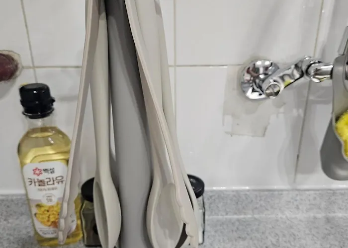 무료 주차, 최대8인 , 서울역 도보, 유명 관광지 이동 편리, 공항 철도, 넓고 청결한 Apartment