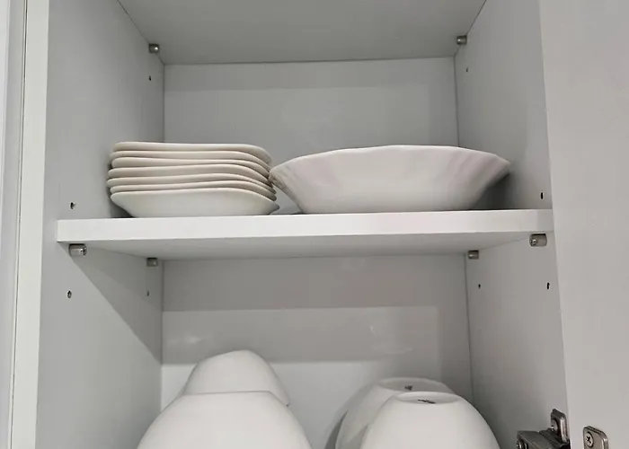 무료 주차, 최대8인 , 서울역 도보, 유명 관광지 이동 편리, 공항 철도, 넓고 청결한 Apartment *